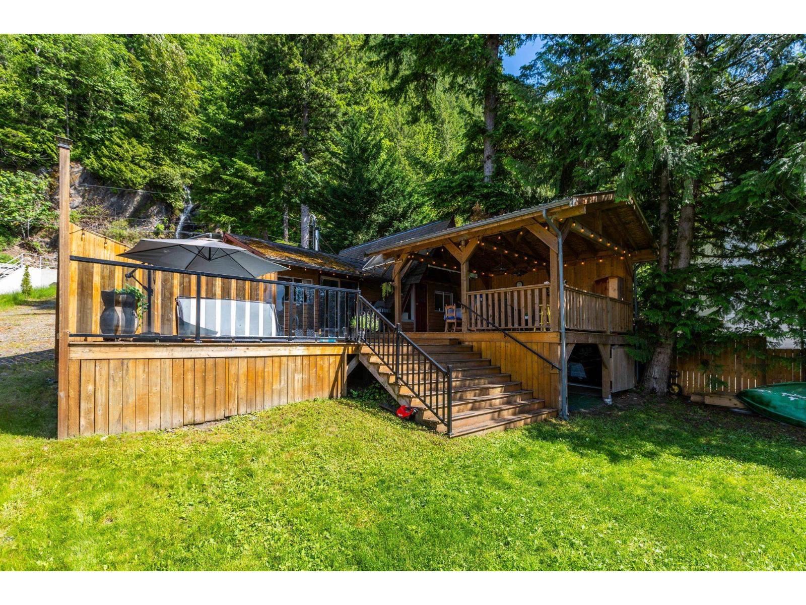 6535 ROCKWELL DRIVE, Harrison Lake, Harrison Hot Springs