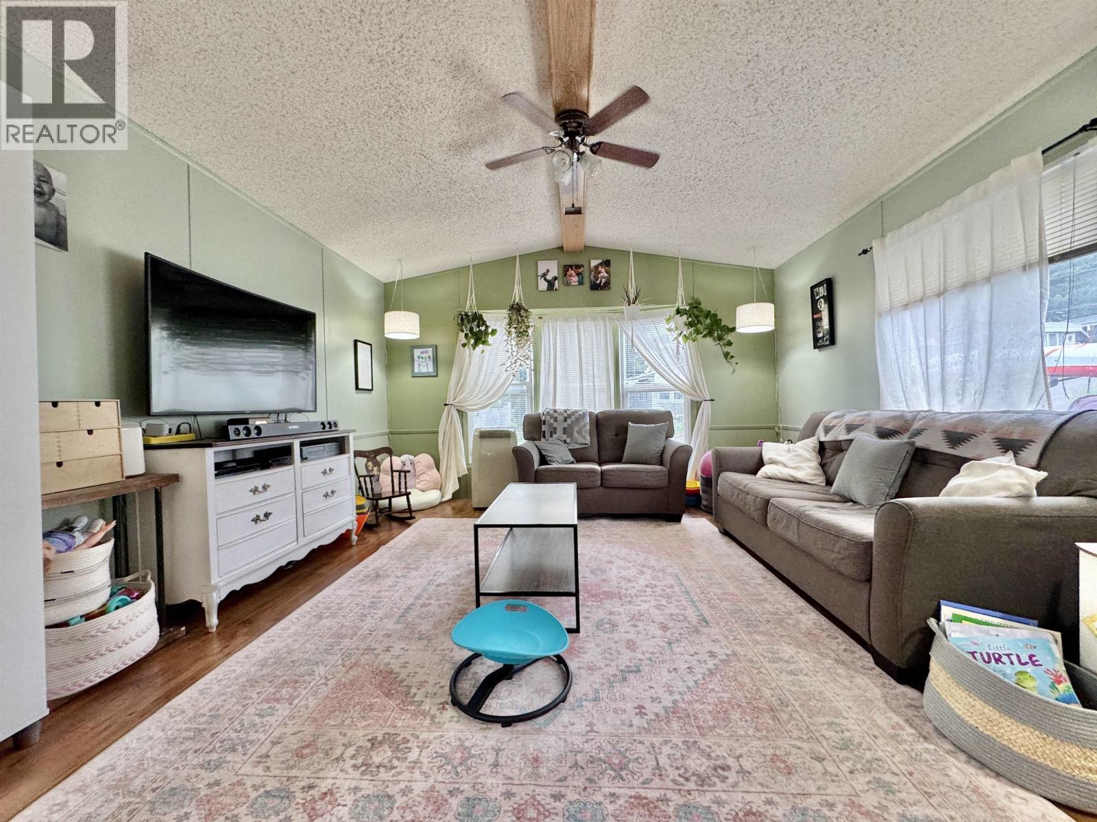 #83 770 N ELEVENTH AVENUE - 6