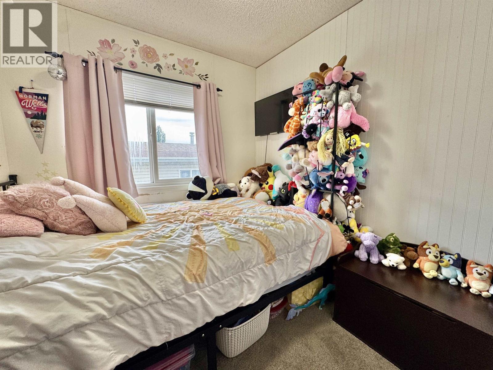 #83 770 N ELEVENTH AVENUE - 9