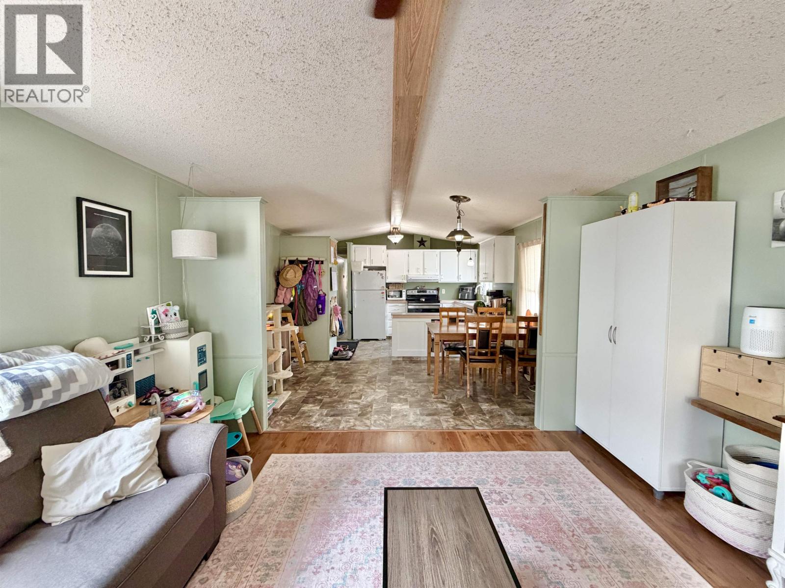 #83 770 N ELEVENTH AVENUE - 8
