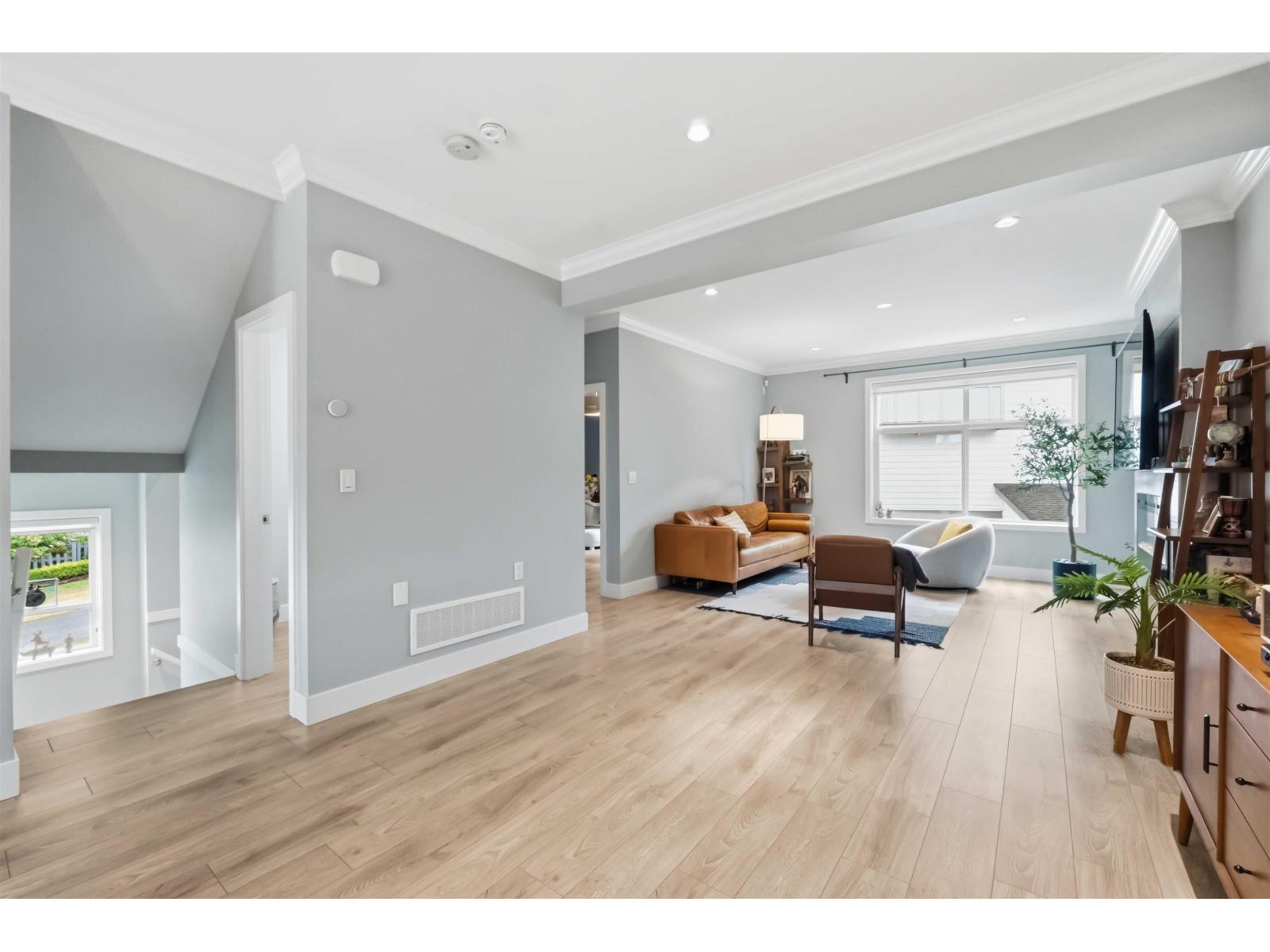 4 Bed, 4 Bath House for Sale in Surrey – 39 15633 MOUNTAIN VIEW DRIVE, Surrey – MLS# R3153360 - Image 7