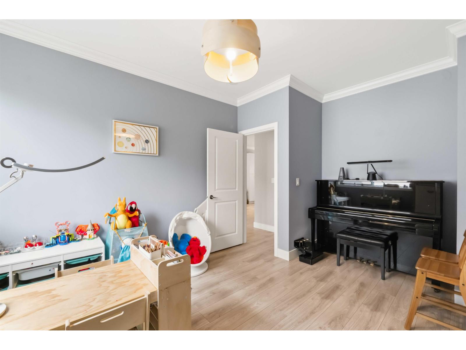 4 Bed, 4 Bath House for Sale in Surrey – 39 15633 MOUNTAIN VIEW DRIVE, Surrey – MLS# R3153360 - Image 22