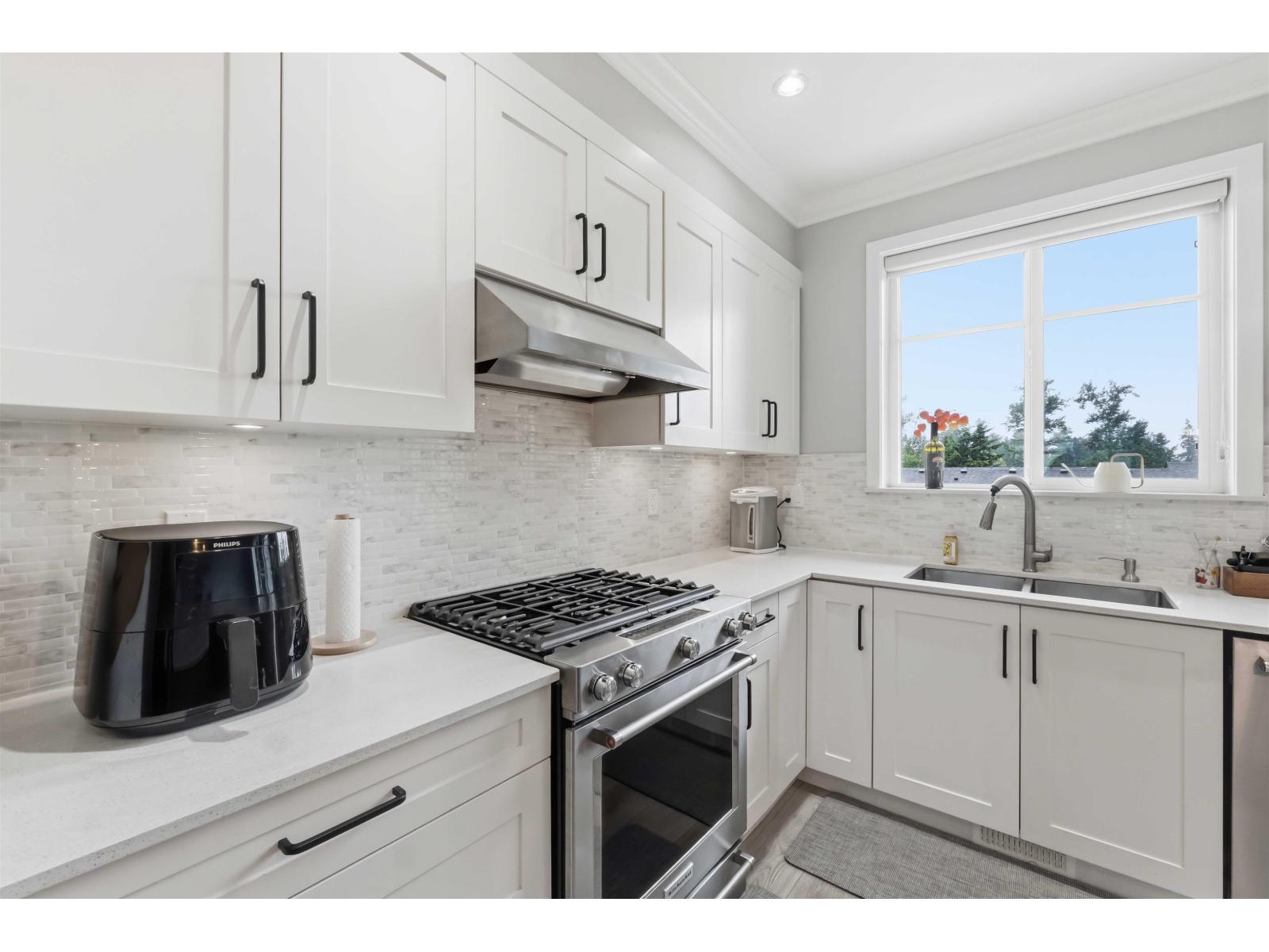4 Bed, 4 Bath House for Sale in Surrey – 39 15633 MOUNTAIN VIEW DRIVE, Surrey – MLS# R3153360 - Image 15