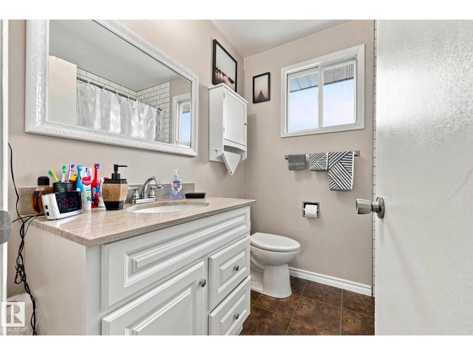 17303 82 AV NW - Image 16