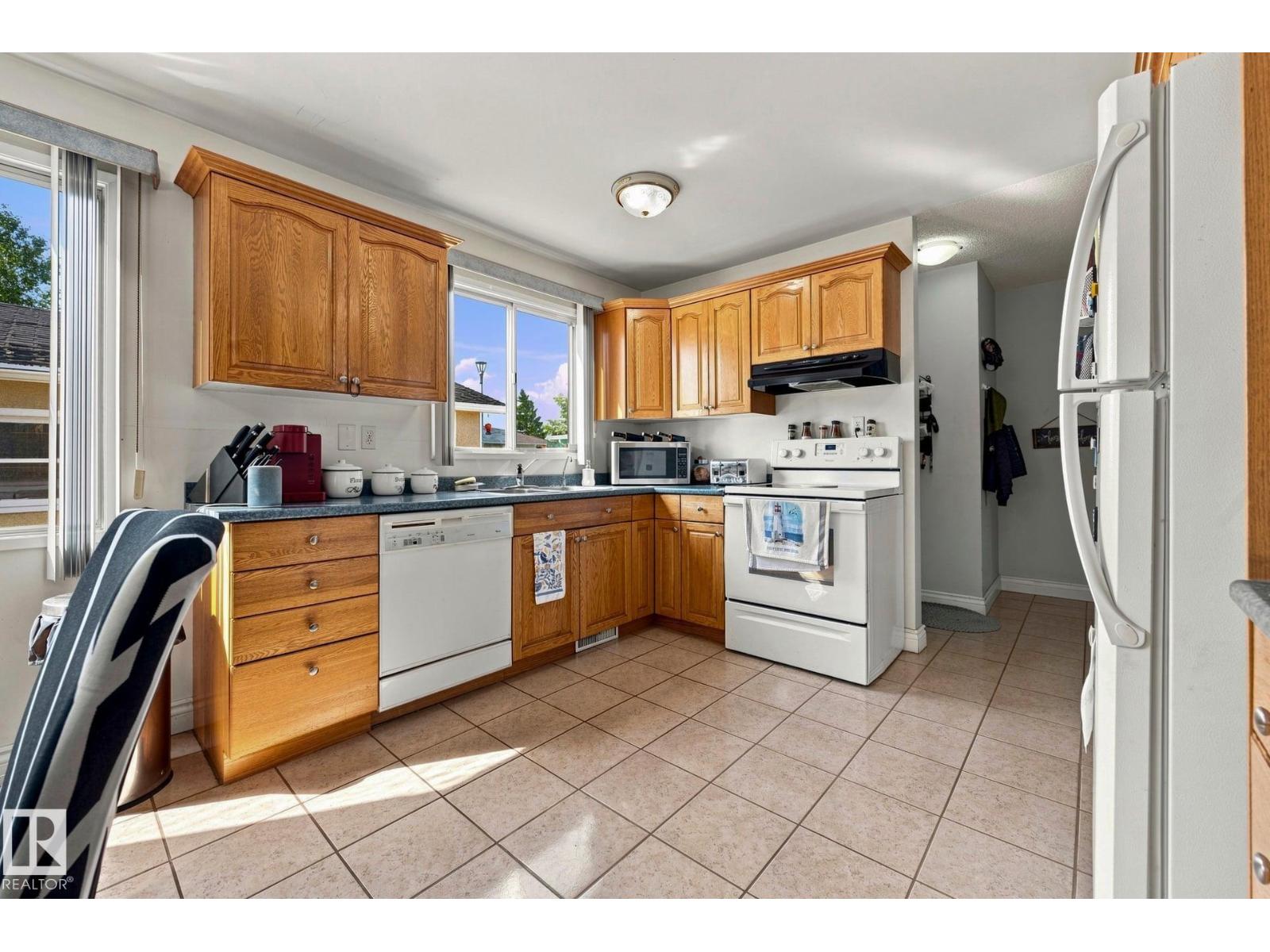 17303 82 AV NW - Image 10