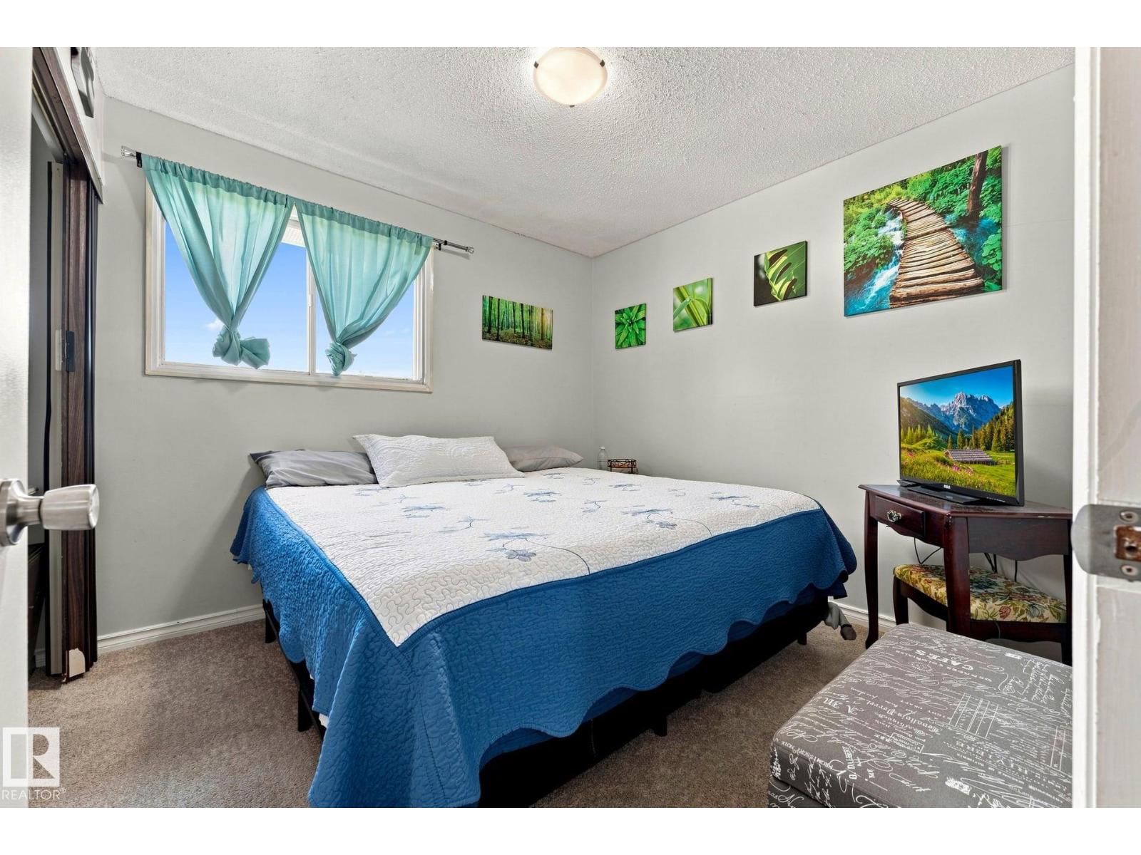 17303 82 AV NW - 20