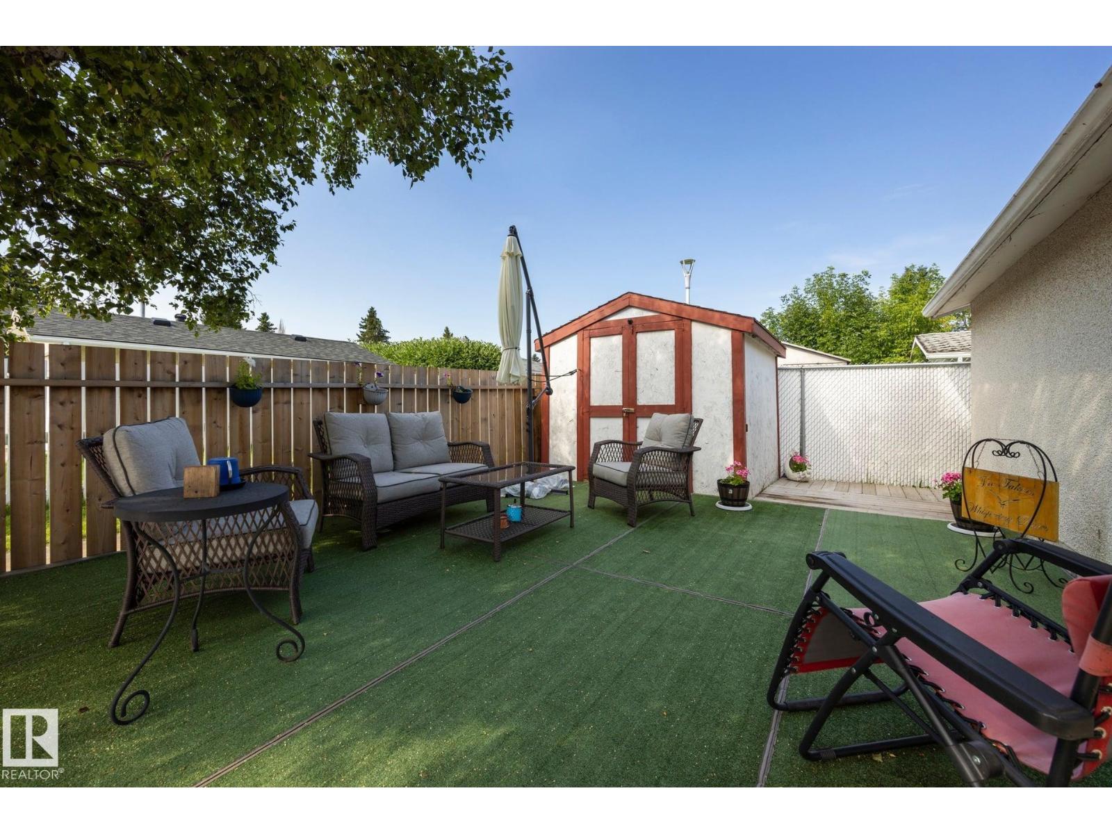 17303 82 AV NW - 35