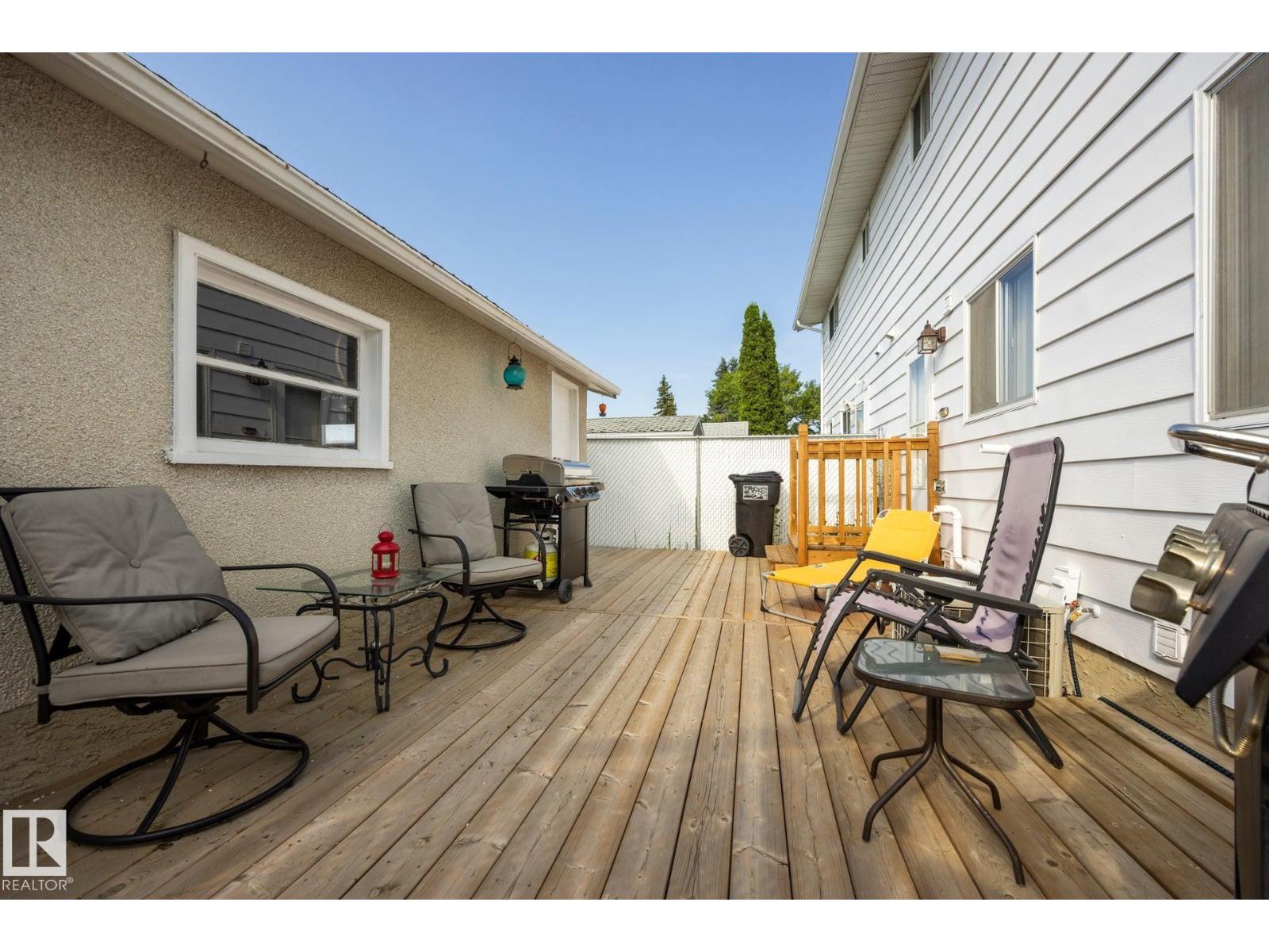 17303 82 AV NW - 33