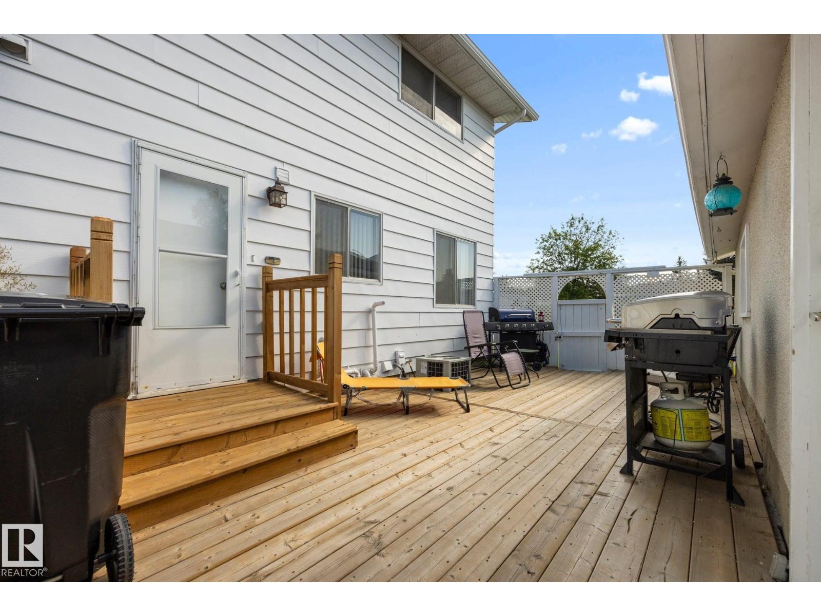 17303 82 AV NW - 29