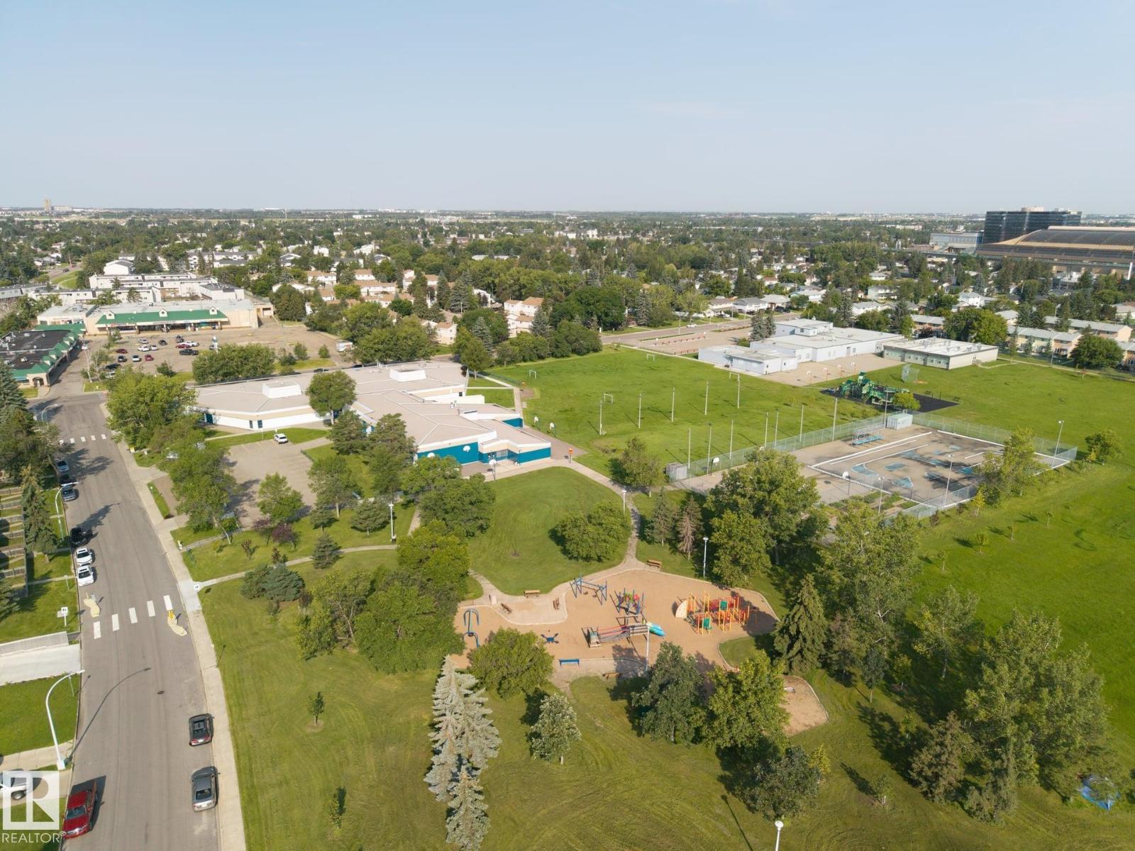 17303 82 AV NW - 46