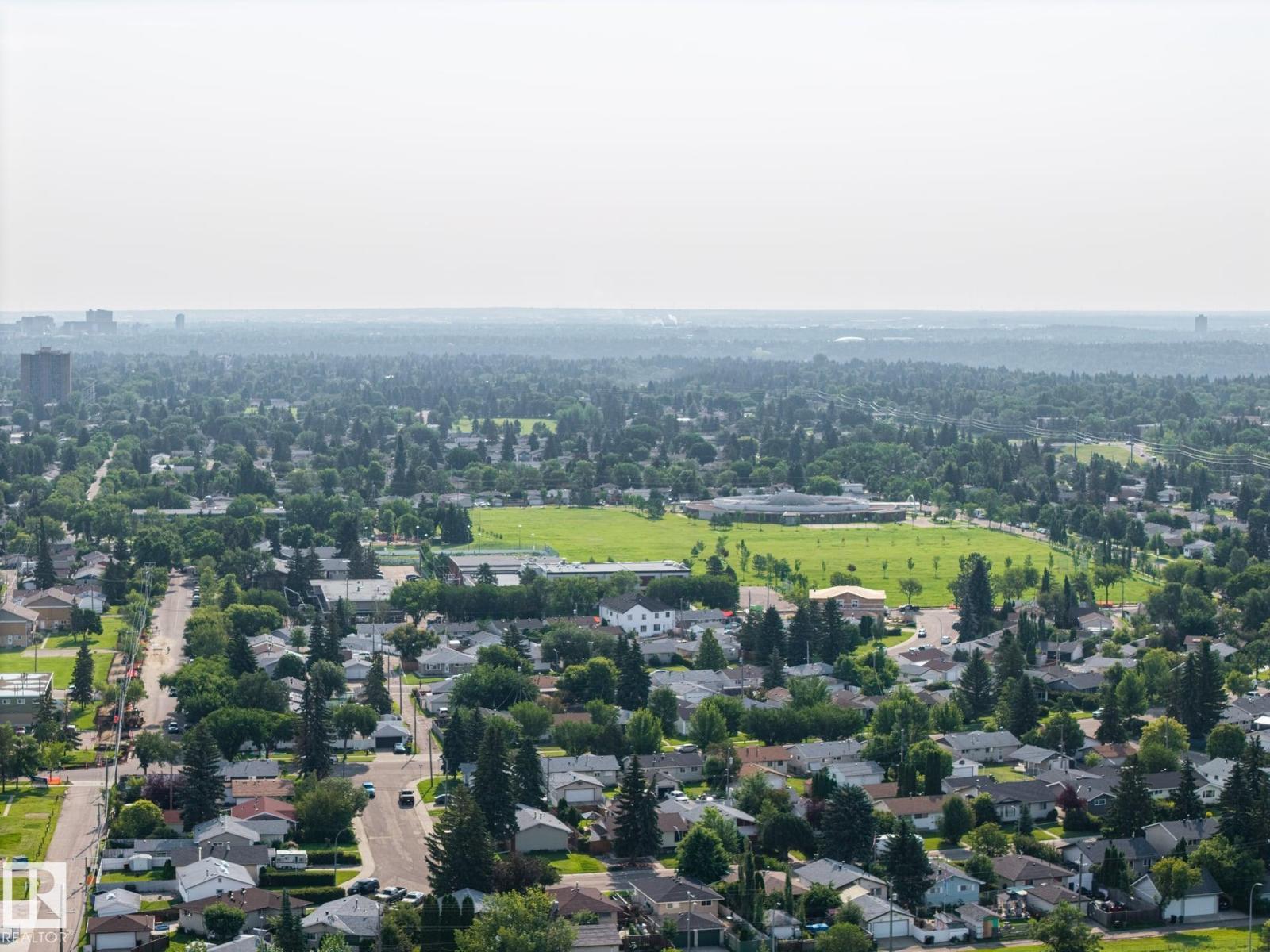 17303 82 AV NW - 54