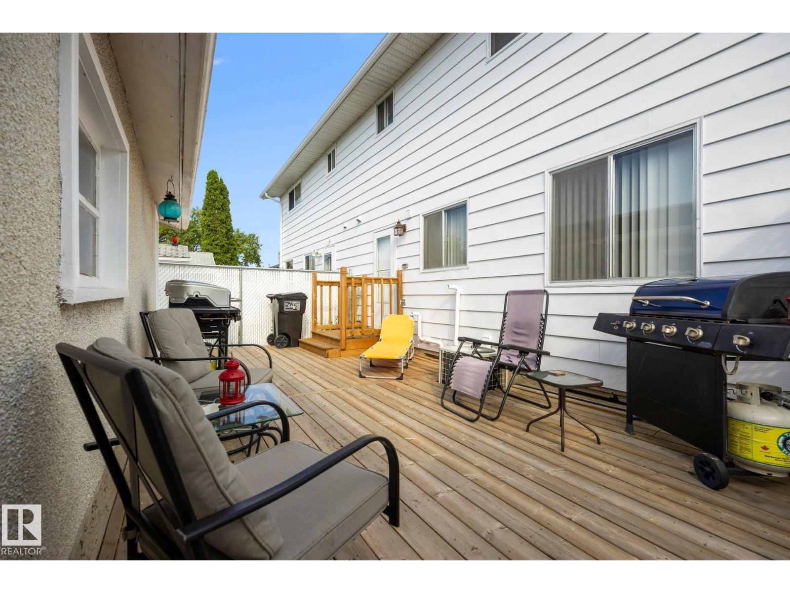 17303 82 AV NW - 32