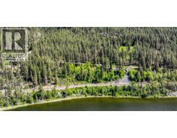 8281 Hwy 3a, Sirdar, BC V0B2C0 Photo 20