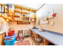 8281 Hwy 3a, Sirdar, BC V0B2C0 Photo 40