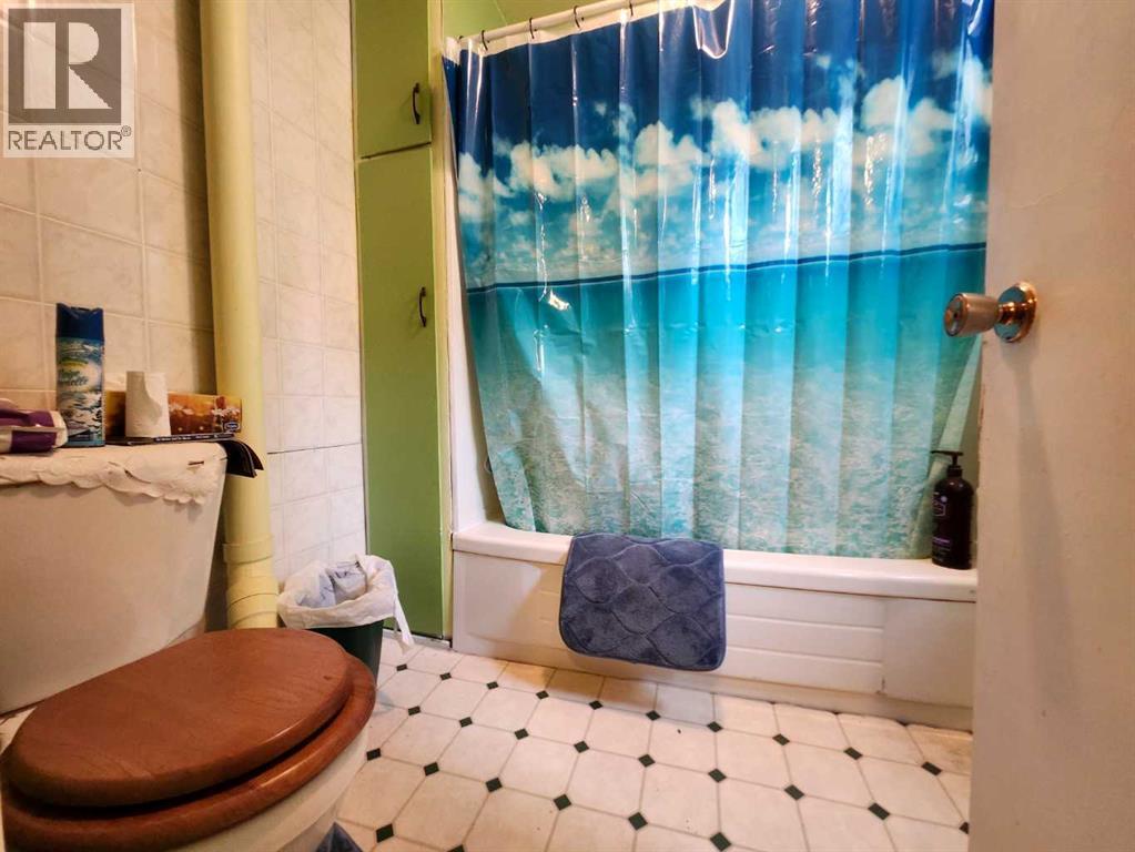 227 6 Street - Photo 13