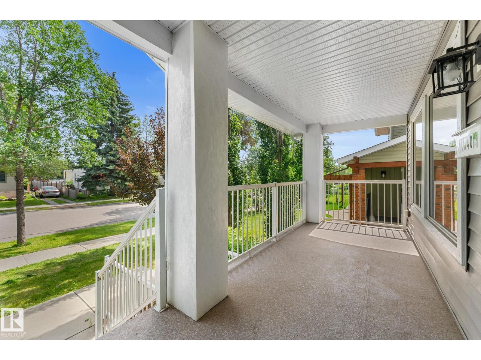 11840 122 ST NW - 4