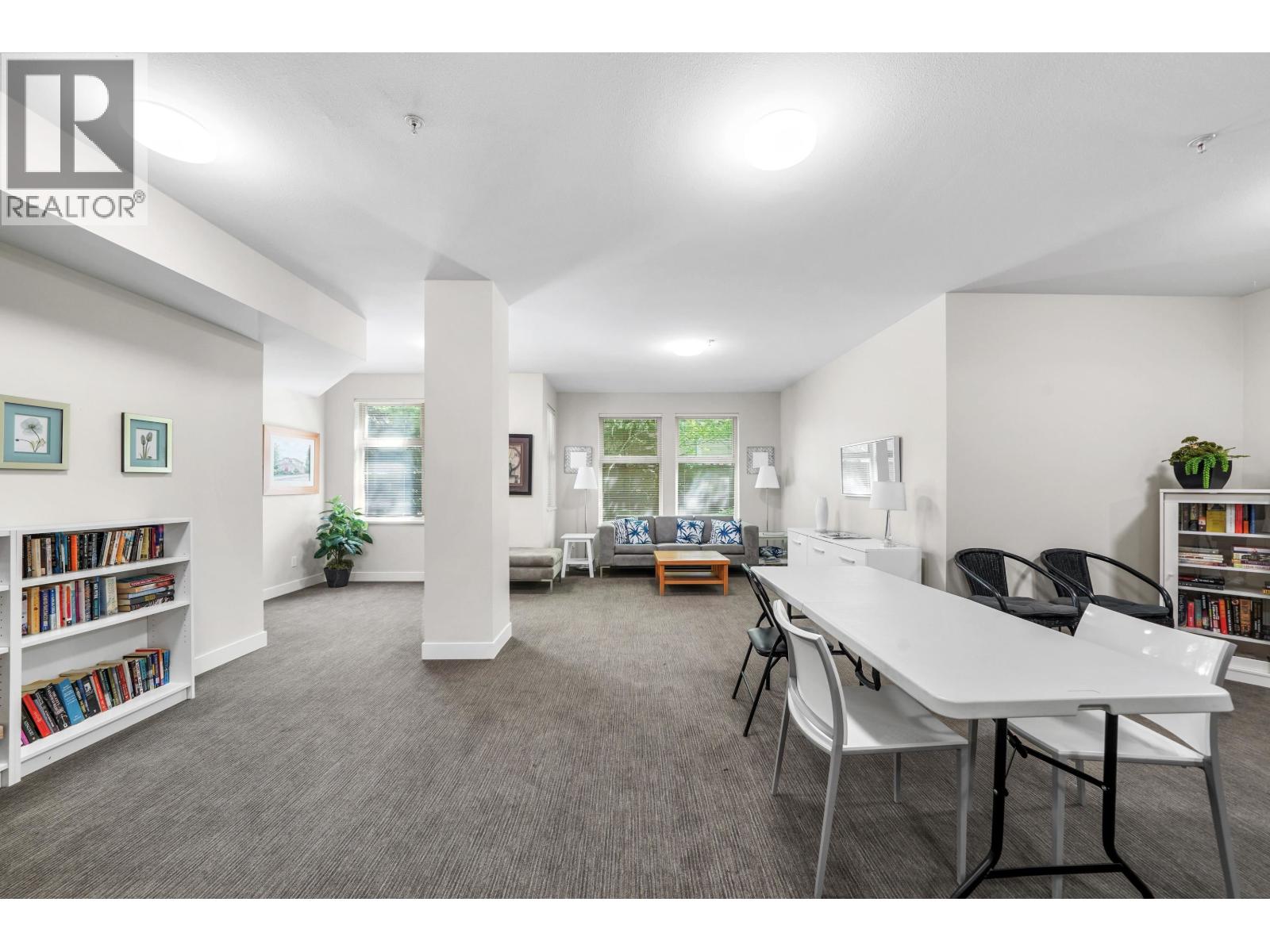 208 188 W 29 STREET, North Vancouver