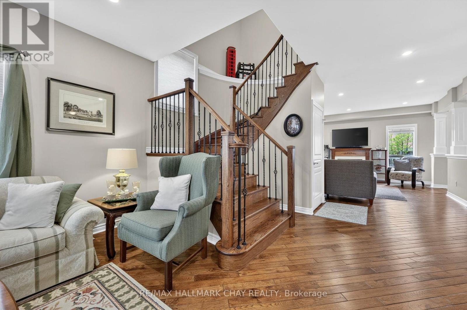 12 ORLEANS AVENUE - 21