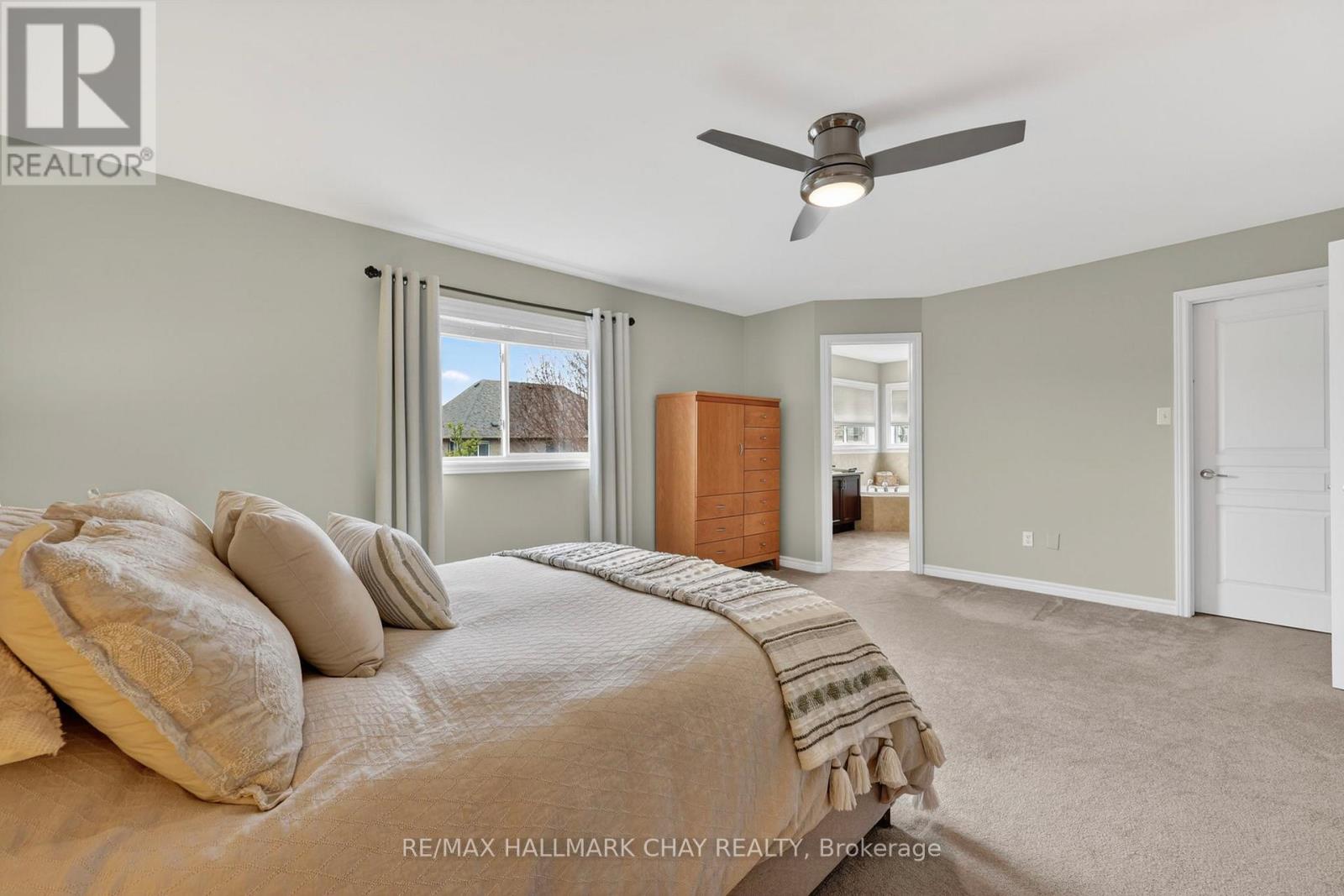 12 ORLEANS AVENUE - 23