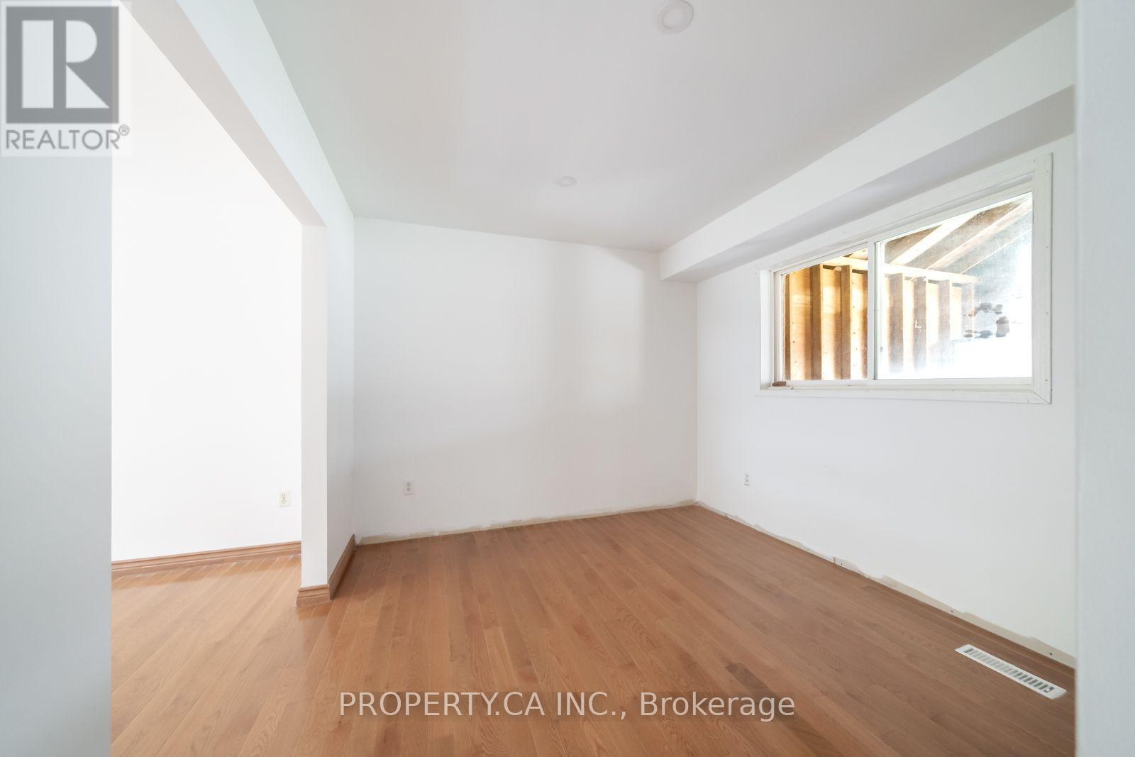 51 LEGGOTT AVENUE - 7