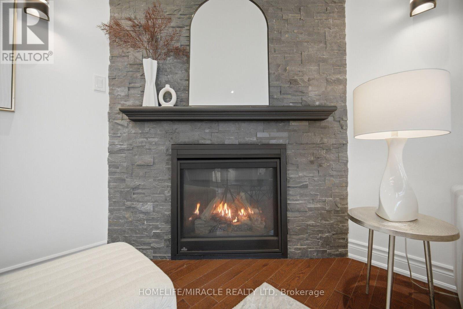 28 KINCARDINE STREET - 17