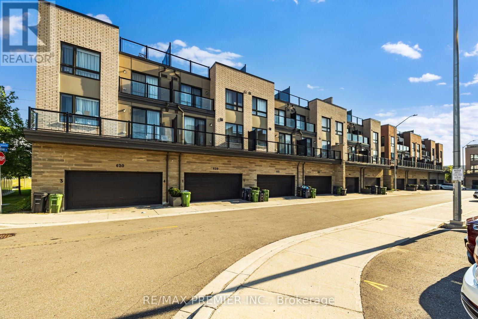 #4 624 REXDALE BOULEVARD - 37