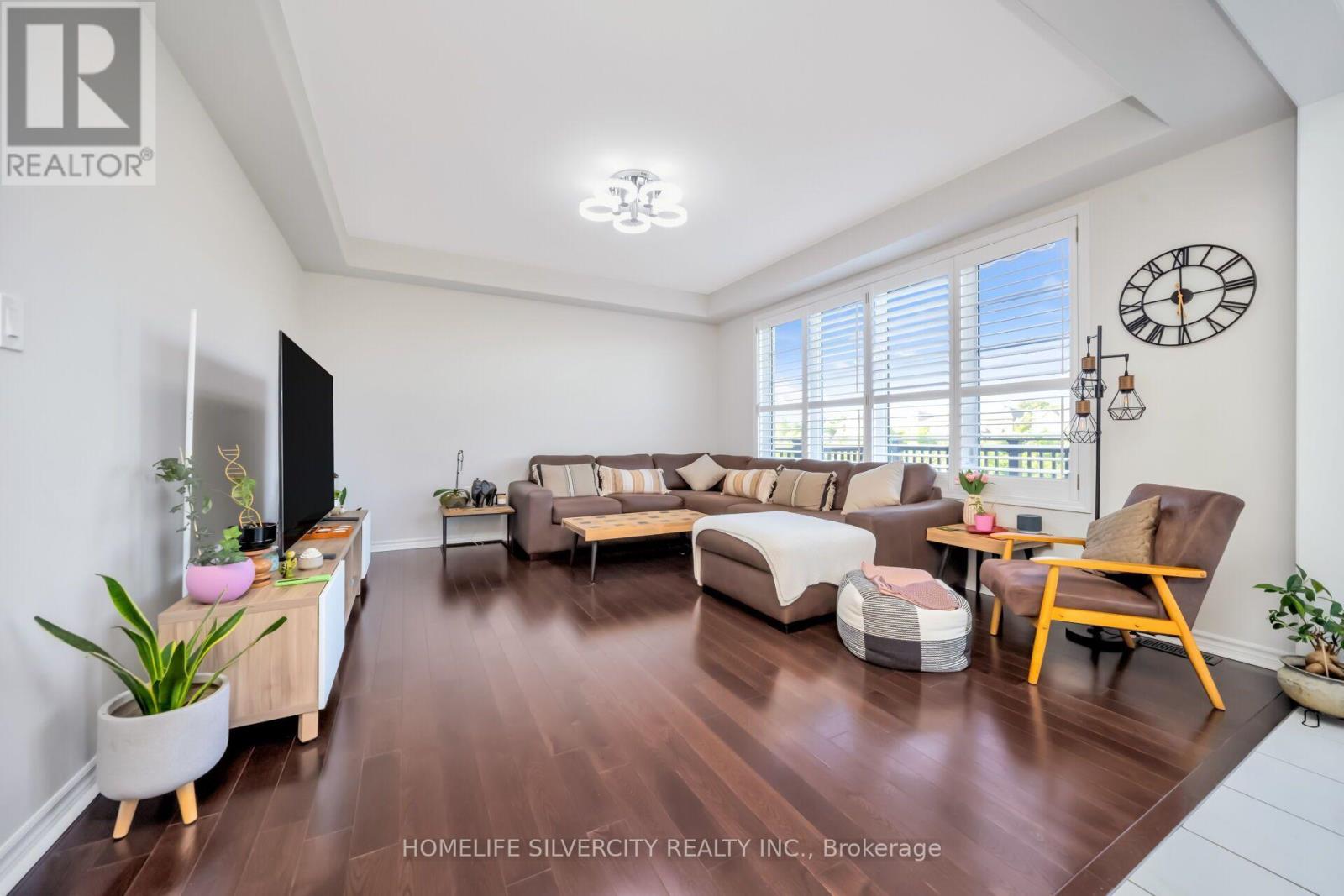 60 TYSONVILLE CIRCLE - 10