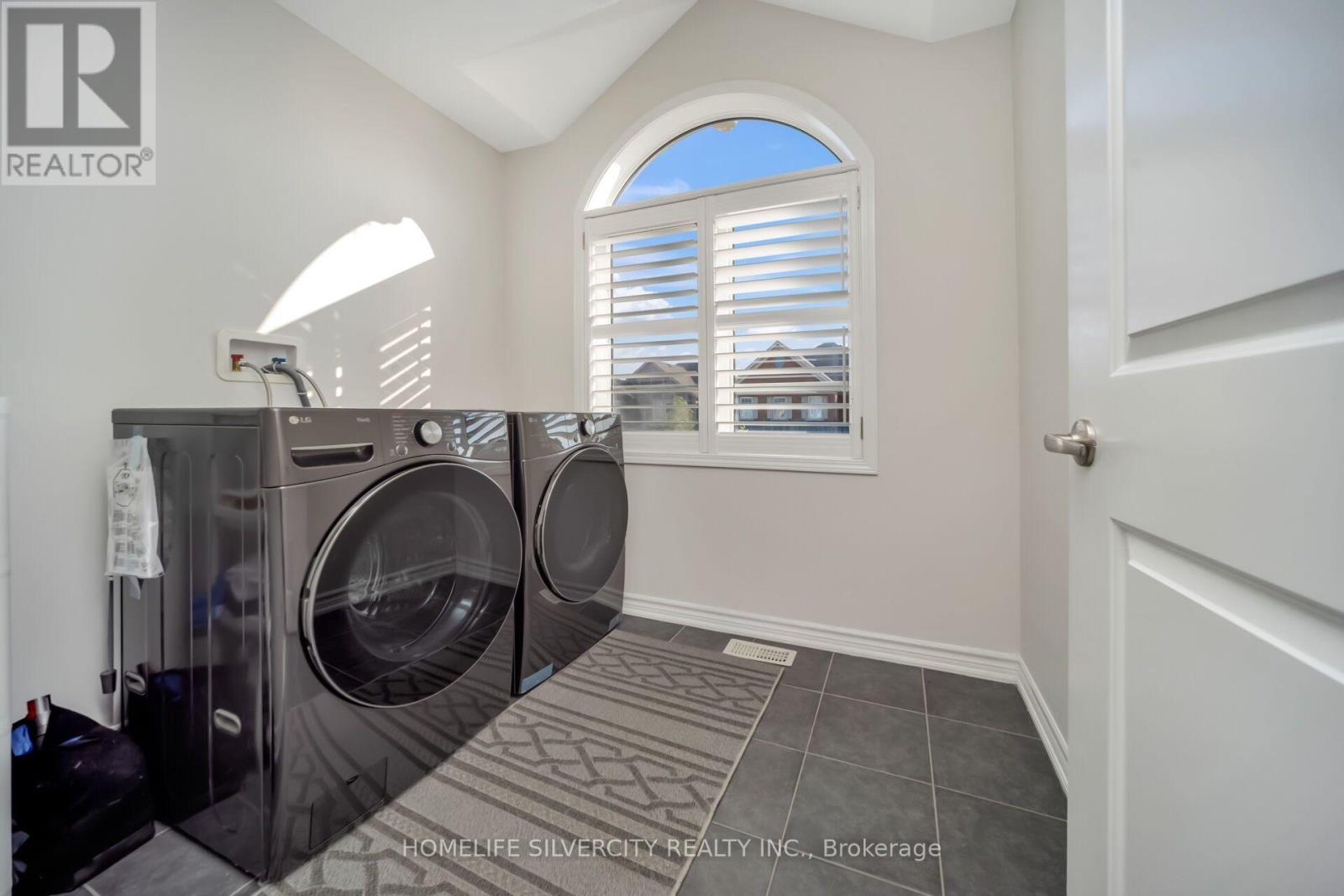 60 TYSONVILLE CIRCLE - 33