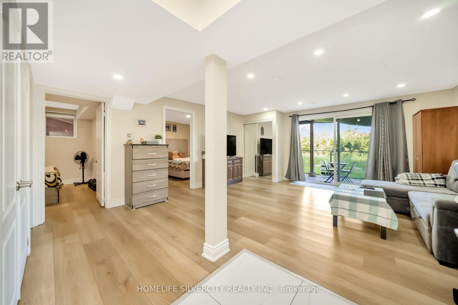 60 TYSONVILLE CIRCLE - 38