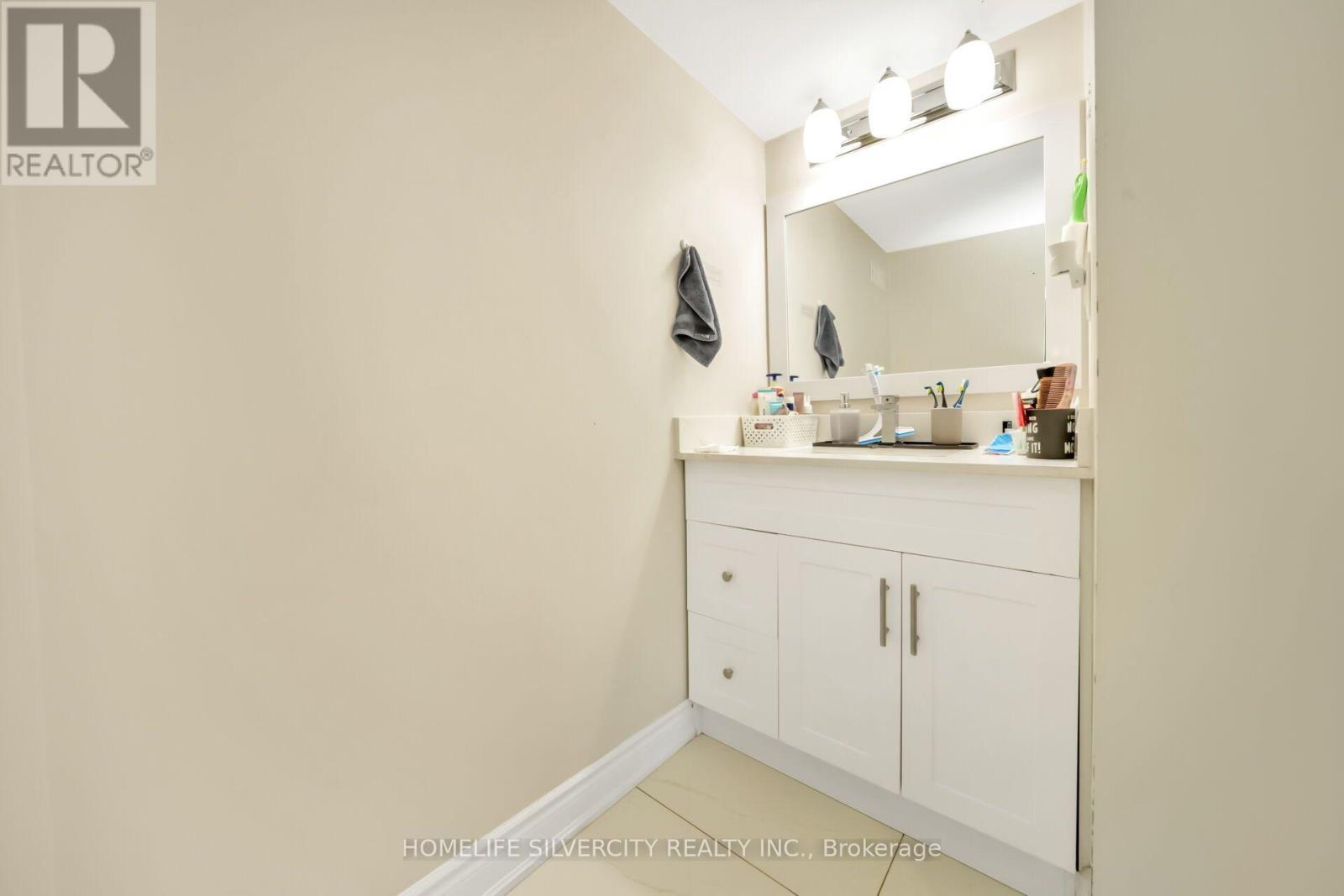 60 TYSONVILLE CIRCLE - 42