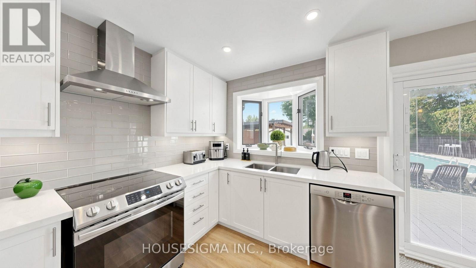 1486 BARKER AVENUE - 12