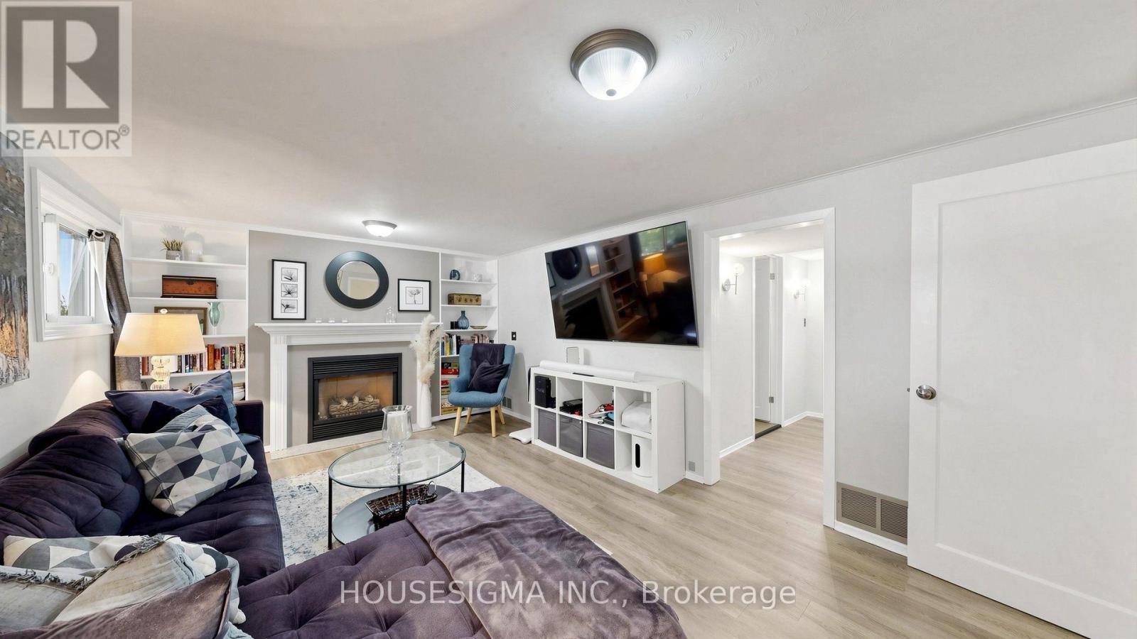 1486 BARKER AVENUE - 24