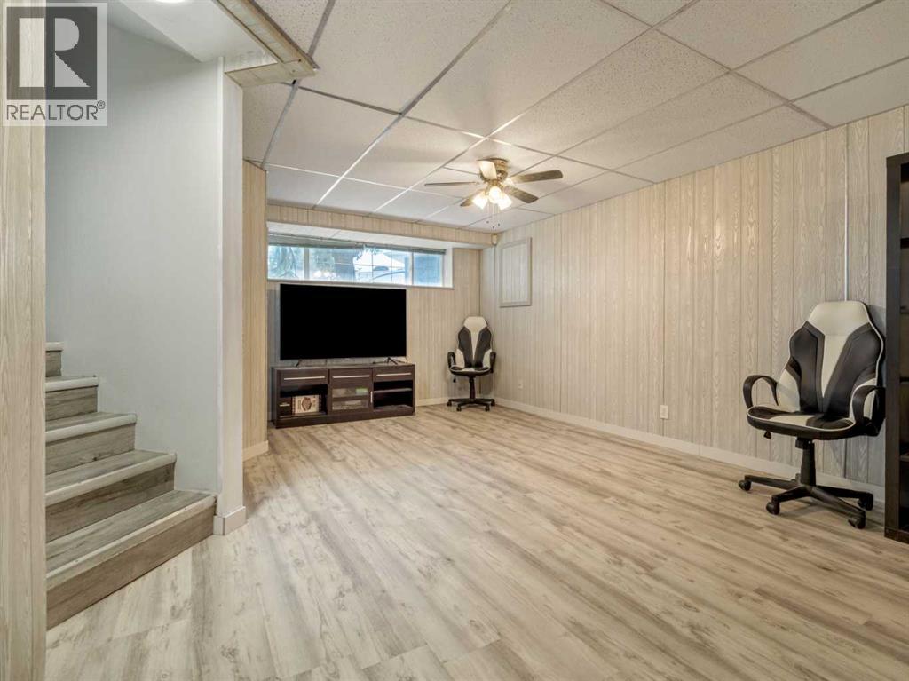 204 Mt Rundle Road W - Image 27