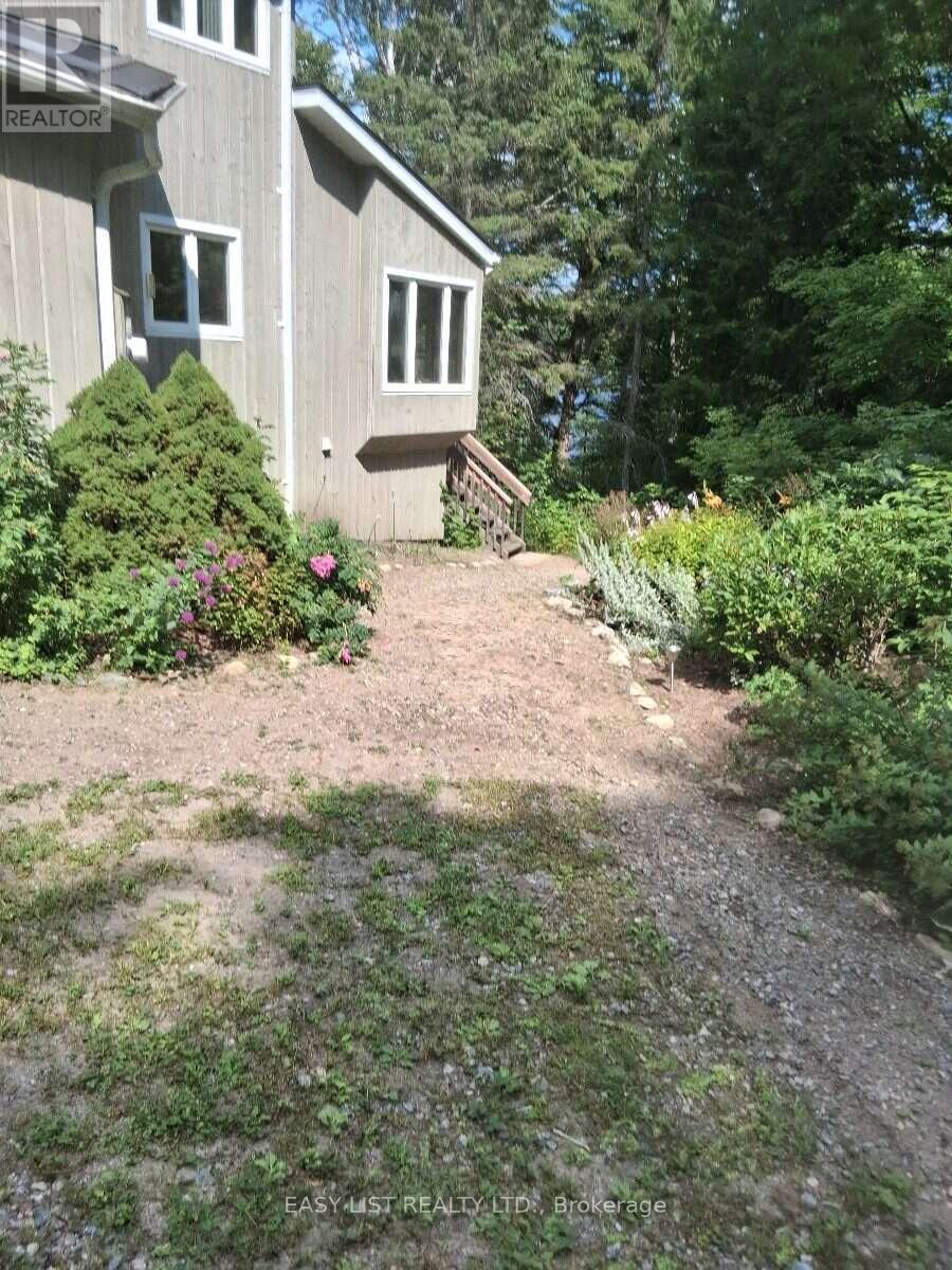 175 OLD MAN'S LAKE LANE - 2