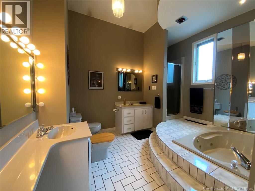 11 Leblond Street - 18