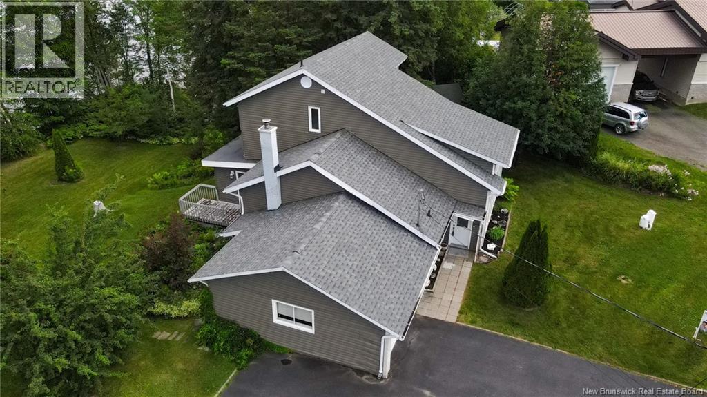 11 Leblond Street - 26