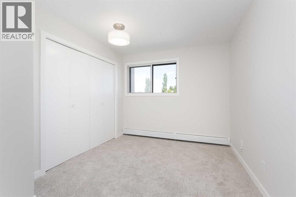 85 Foxbend Crescent North - Photo 18