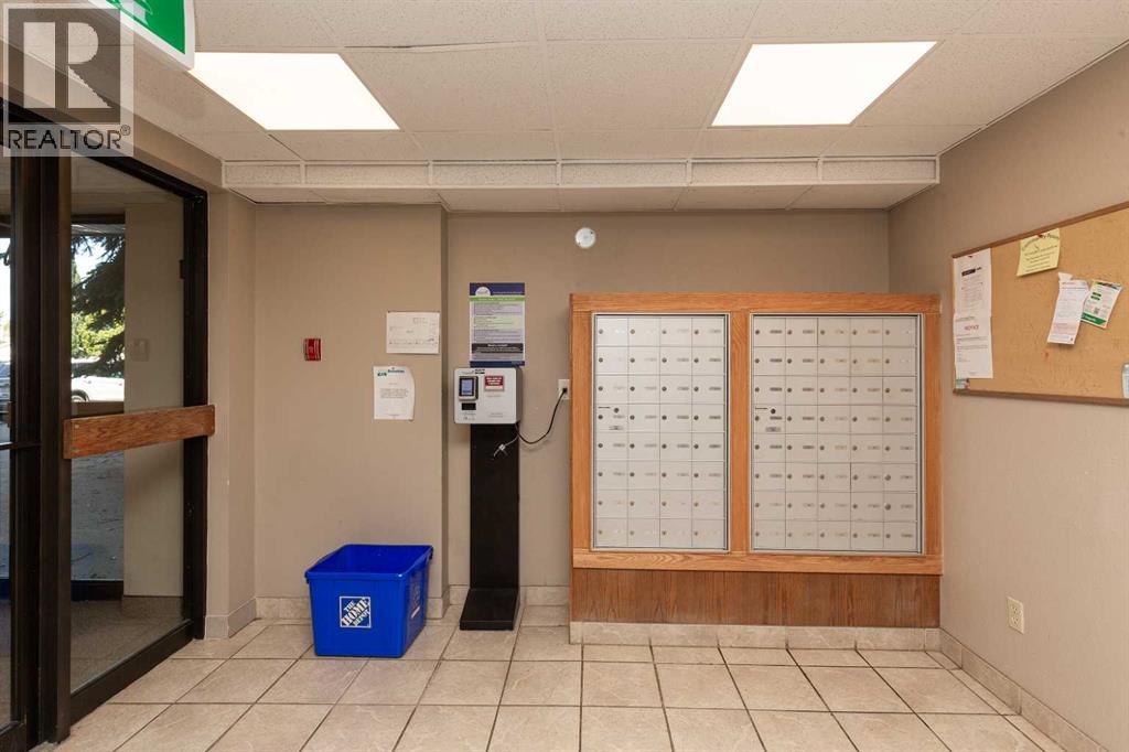 85 Foxbend Crescent North - Photo 24
