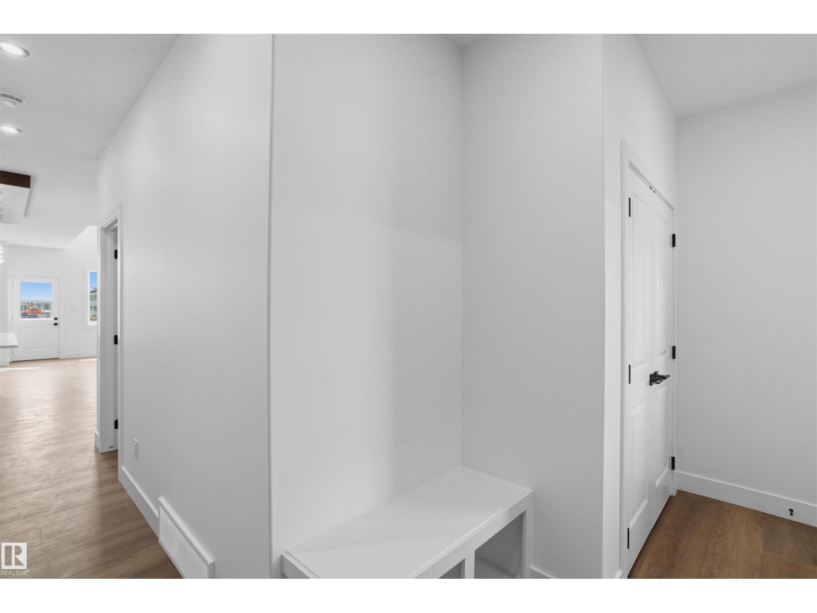 723 158 AV NE - 5