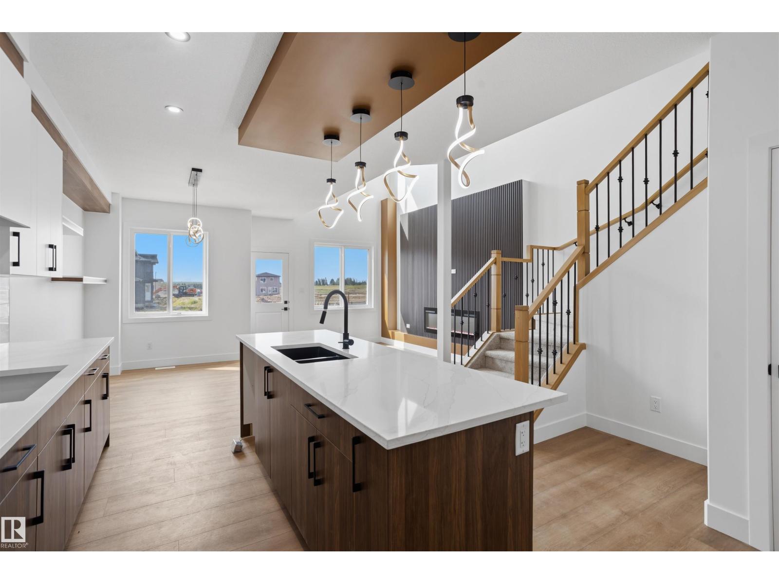 723 158 AV NE - 9