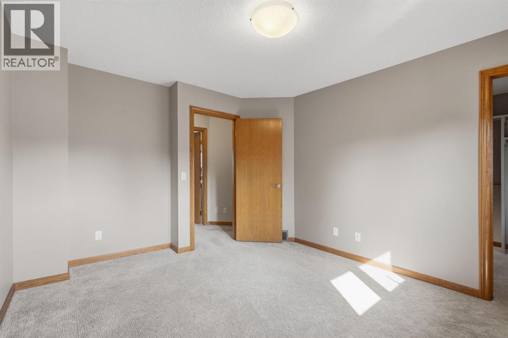473 Hawkford Way NW - Image 32