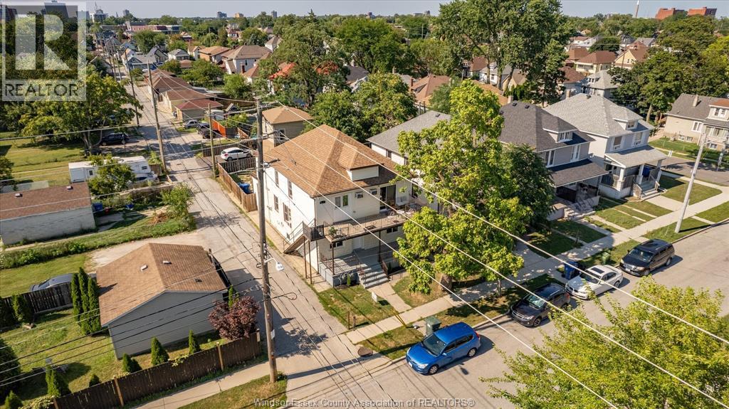 1056-1060 NIAGARA - 40