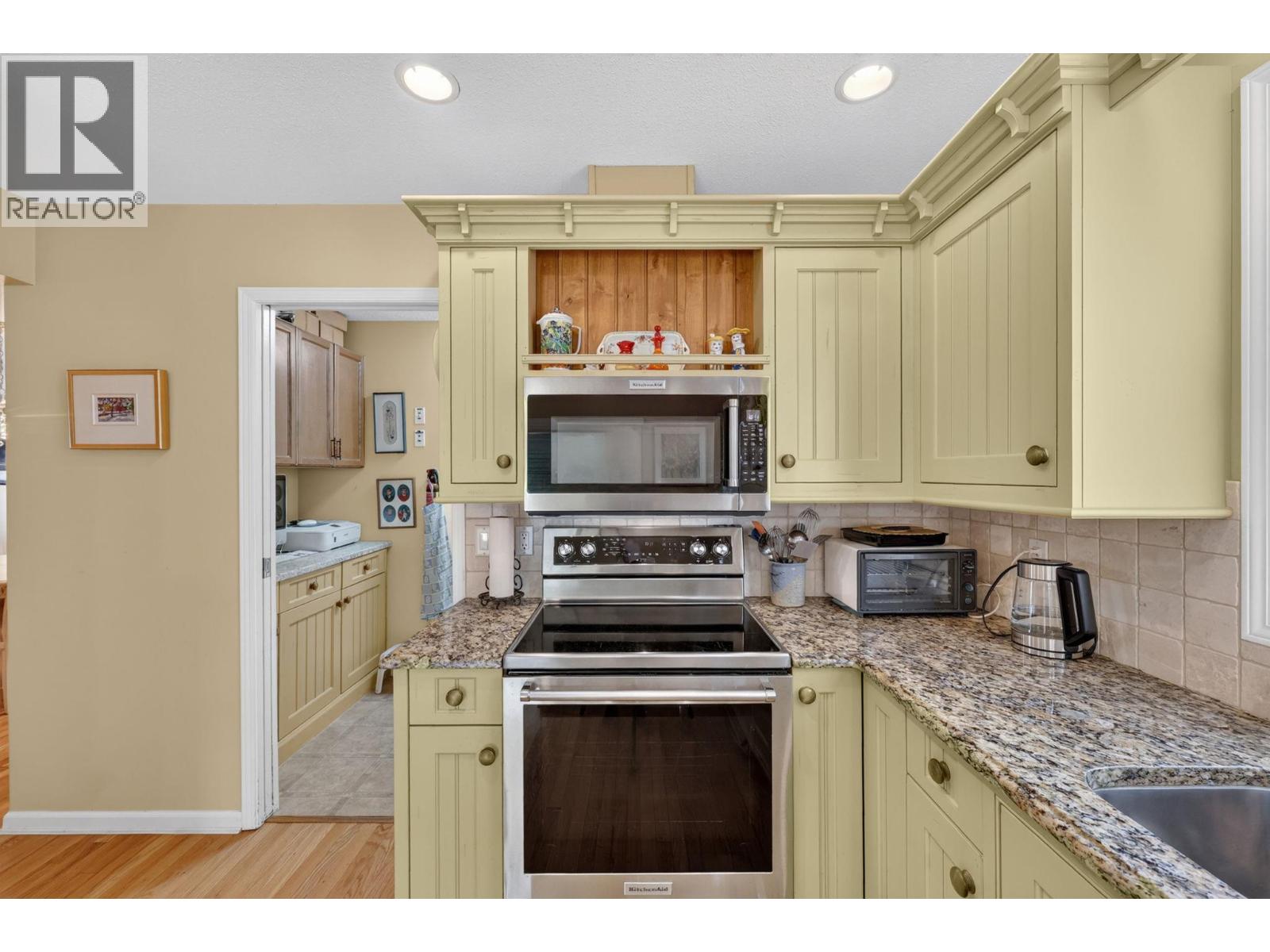  1025 Cushing Court, Kelowna