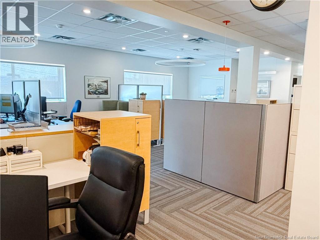 686 St. George Boulevard, Moncton — photo 14