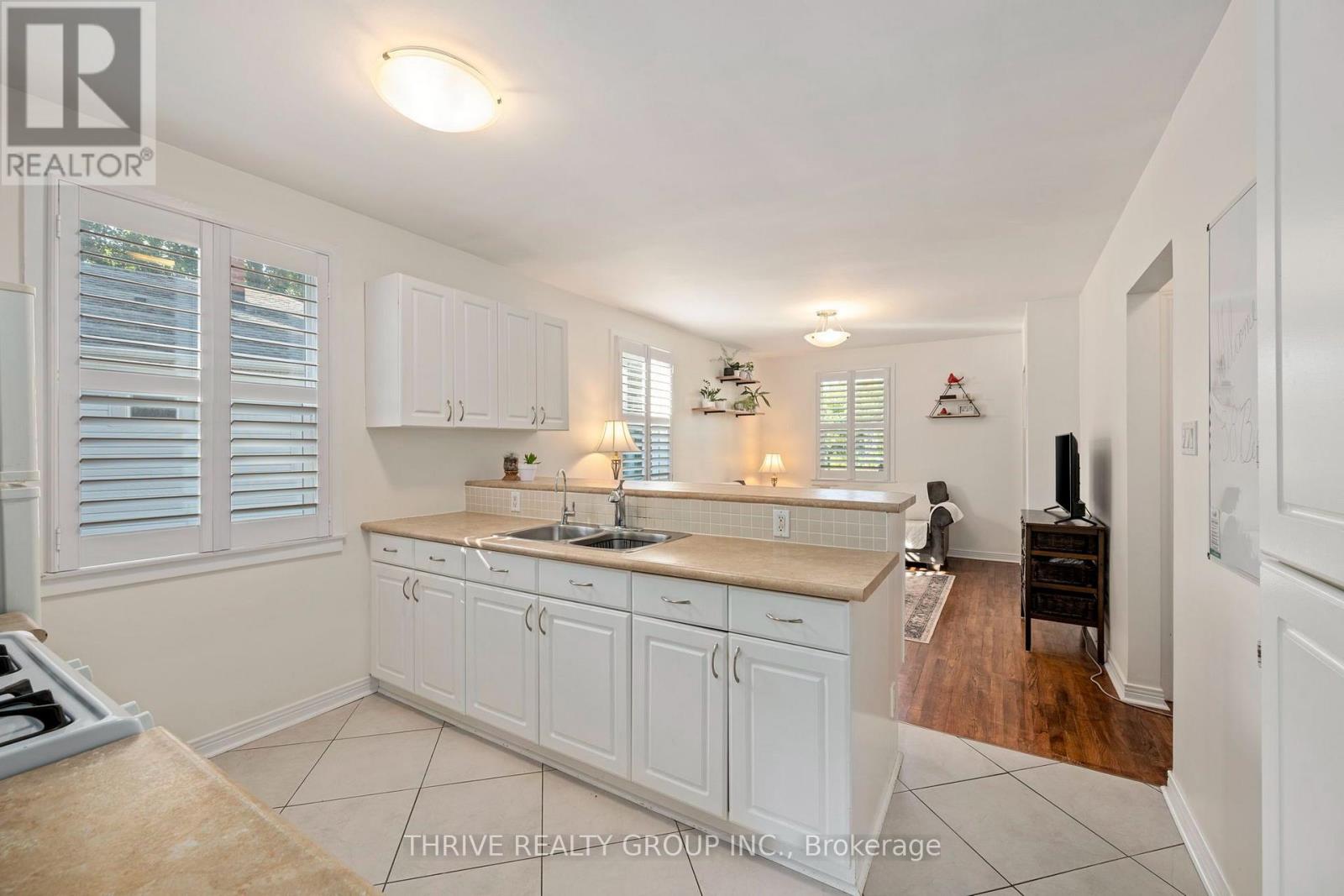 38 BELLWOOD CRESCENT - Image 11