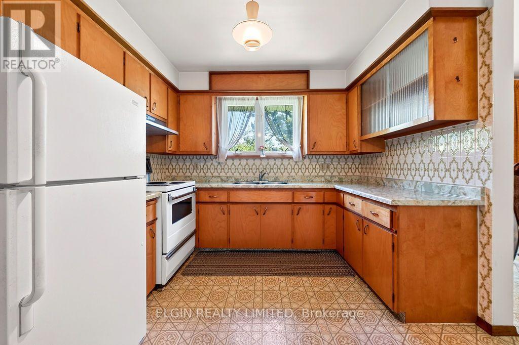 236 1/2 ERIE STREET - 11