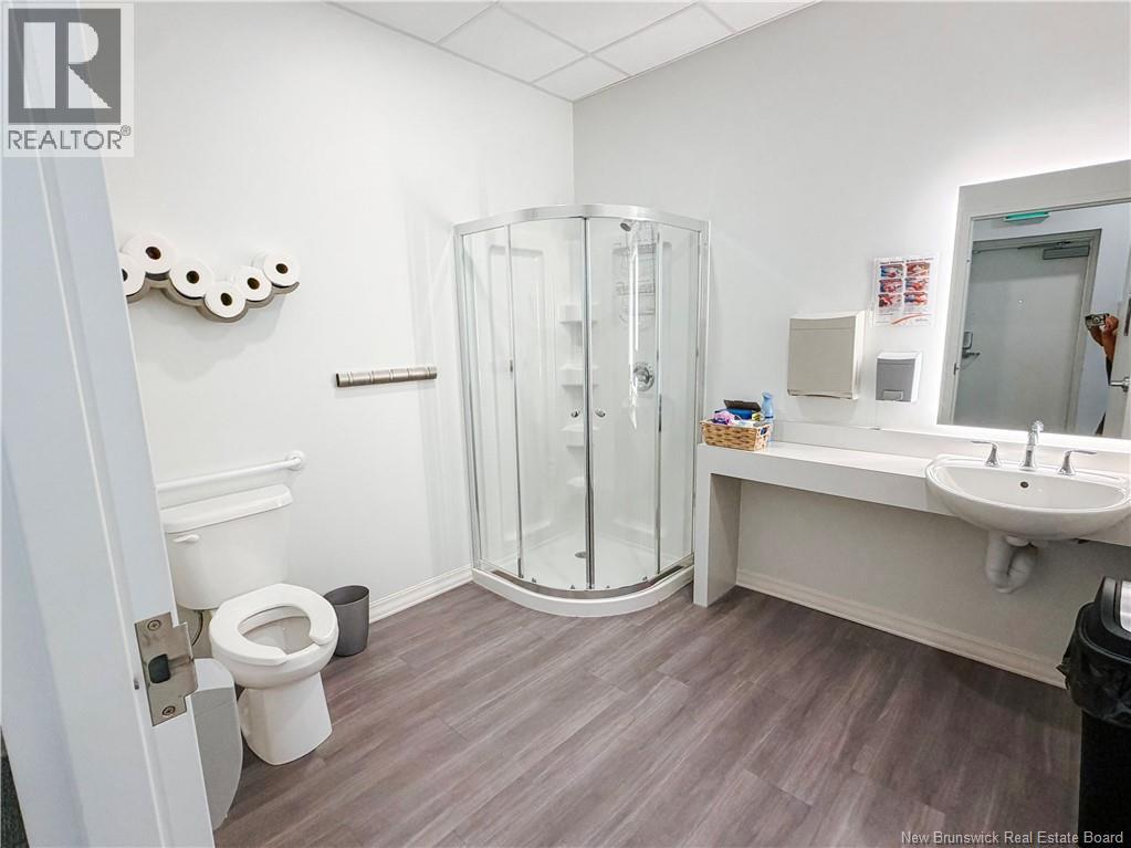 686 St. George Boulevard, Moncton — photo 26