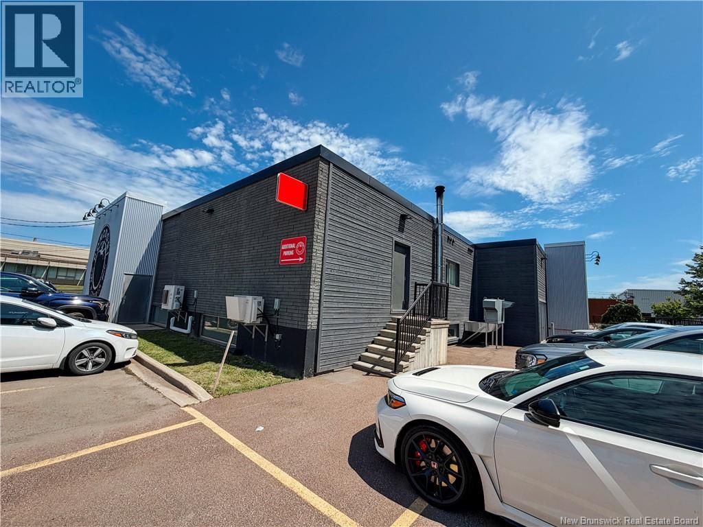 686 St. George Boulevard, Moncton — photo 36