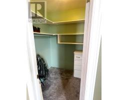 9 Aspen Heights thumbnail 23