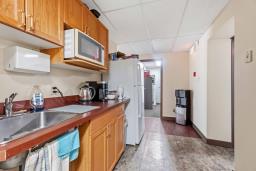169 Marion St, Winnipeg, MB R2H0T3 Photo 24